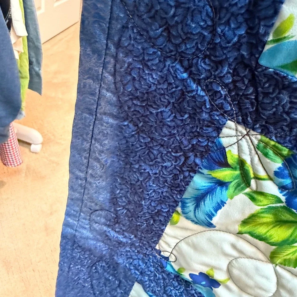 VTG Handmade Blue Floral Hibiscus Patchwork‎ Quilt Navy Tropical Coastal Blanket